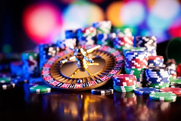 Live Sic Bo Dadu table on katakwi with dealer and dice